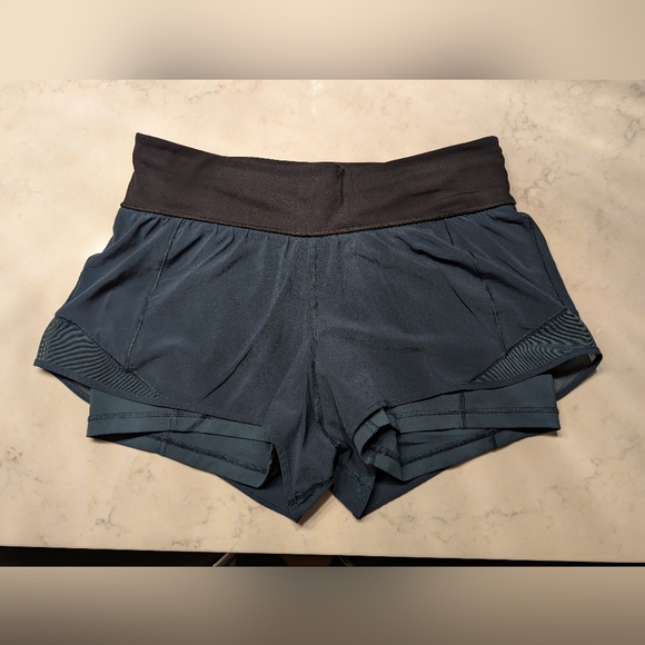 Lululemon lean in short - Picture 2 of 5